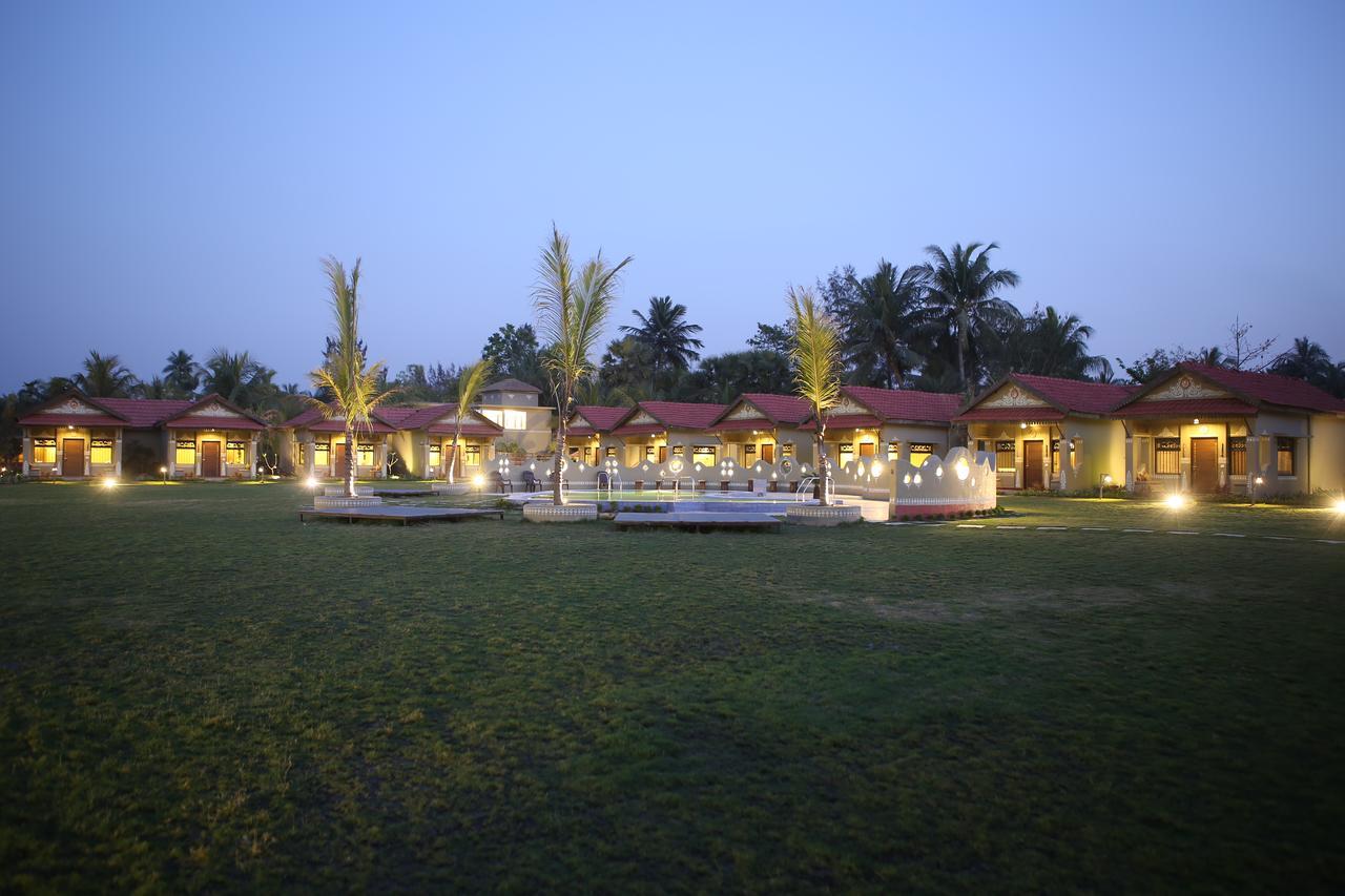 Breathing Earth - Rooms And Pool Calcuta Exterior foto